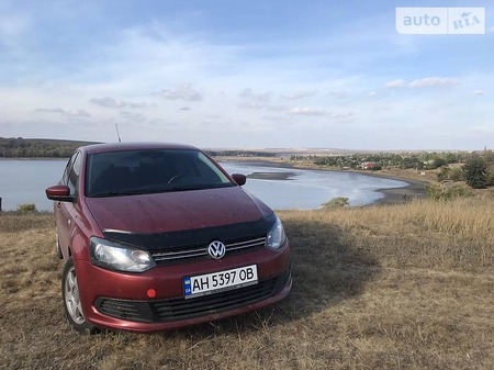 Volkswagen Polo 2011  випуску Донецьк з двигуном 1.6 л  седан механіка за 9000 долл. 