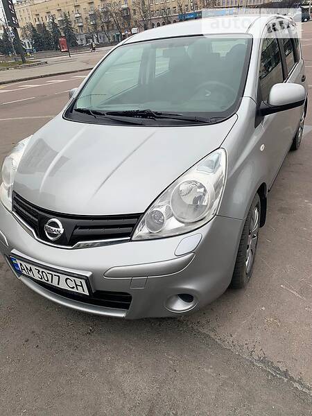 Nissan Note 2011  випуску Житомир з двигуном 1.4 л бензин хэтчбек механіка за 7000 долл. 