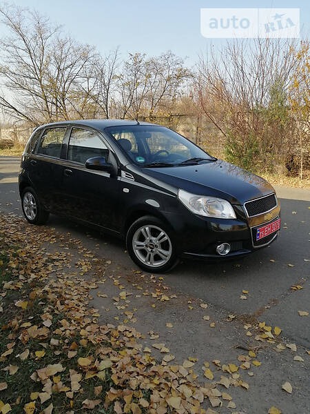 Chevrolet Aveo 2008  випуску Дніпро з двигуном 1.4 л бензин хэтчбек механіка за 5700 долл. 