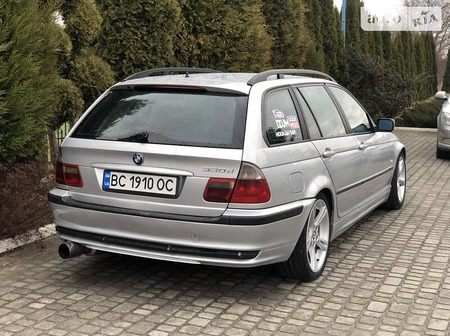BMW 330 2000  випуску Львів з двигуном 3 л дизель універсал механіка за 4600 долл. 