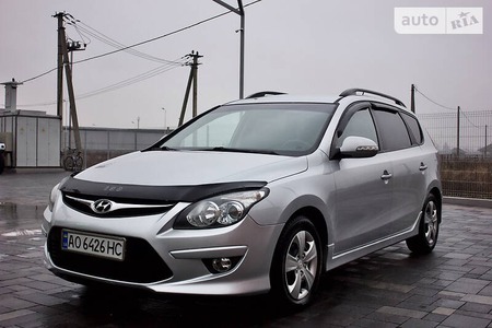 Hyundai i30 2011  випуску Ужгород з двигуном 1.6 л дизель універсал механіка за 7500 долл. 