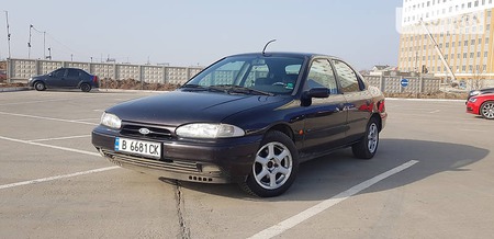 Ford Mondeo 1996  випуску Одеса з двигуном 1.8 л  хэтчбек автомат за 1500 долл. 