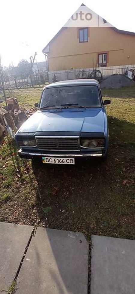 Lada 2107 1987  випуску Львів з двигуном 1.3 л бензин седан механіка за 900 долл. 