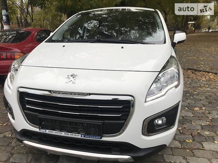 Peugeot 3008 2016  випуску Миколаїв з двигуном 1.6 л бензин універсал автомат за 14400 долл. 
