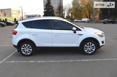 Ford Kuga 2012  випуску Київ з двигуном 2.5 л  позашляховик автомат за 14200 долл. 