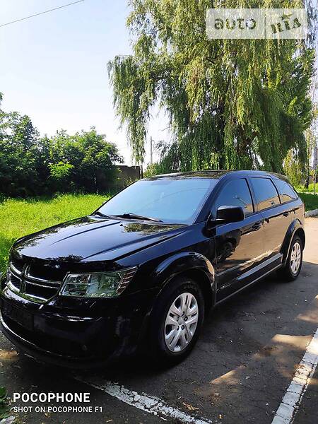 Dodge Journey 2015  випуску Донецьк з двигуном 2.4 л  седан автомат за 11000 долл. 