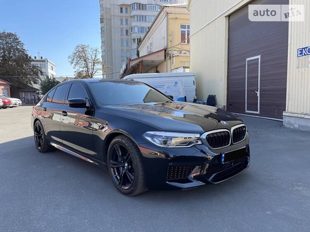 BMW M5 2019  випуску Київ з двигуном 4.4 л бензин седан автомат за 105000 долл. 