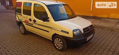 Fiat Doblo 2004  випуску Хмельницький з двигуном 1.9 л дизель мінівен механіка за 4450 долл. 