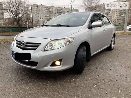 Toyota Corolla 2008  випуску Харків з двигуном 1.6 л бензин седан автомат за 7199 долл. 