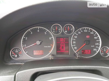 Audi A6 Limousine 2003  випуску Рівне з двигуном 2.4 л бензин седан механіка за 6000 долл. 