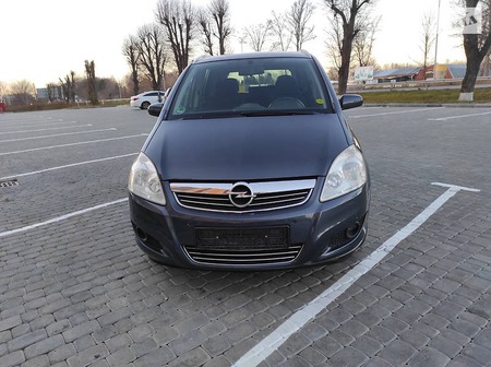 Opel Zafira Life 2008  випуску Вінниця з двигуном 1.8 л бензин хэтчбек механіка за 7800 долл. 