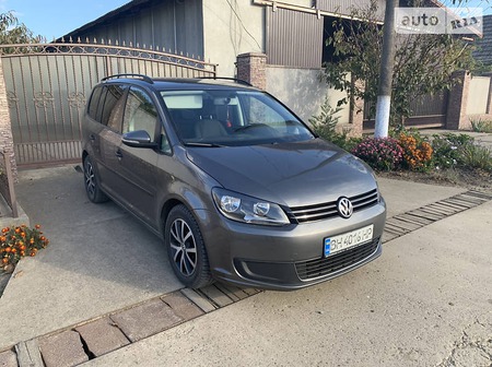 Volkswagen Touran 2012  випуску Одеса з двигуном 1.6 л дизель мінівен механіка за 9500 долл. 