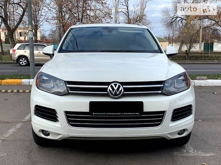 Volkswagen Touareg 2011  випуску Миколаїв з двигуном 0 л бензин позашляховик автомат за 18700 долл. 