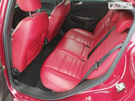 Alfa Romeo Giulietta 2013  випуску Полтава з двигуном 1.4 л бензин хэтчбек автомат за 12700 долл. 