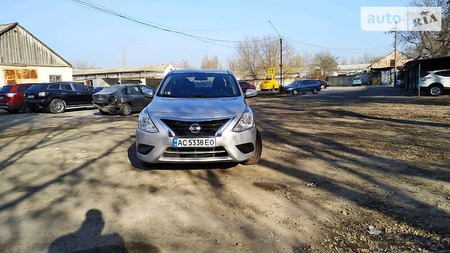 Nissan Tiida 2016  випуску Херсон з двигуном 0 л  седан автомат за 9200 долл. 