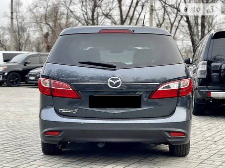 Mazda 5 2010  випуску Дніпро з двигуном 1.6 л дизель  механіка за 8999 долл. 