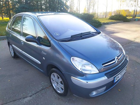 Citroen Xsara Picasso 2007  випуску Житомир з двигуном 2 л бензин універсал автомат за 4950 долл. 