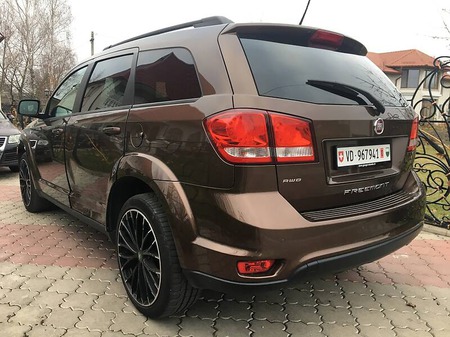 Fiat Freemont 2012  випуску Рівне з двигуном 2 л дизель позашляховик автомат за 11850 долл. 