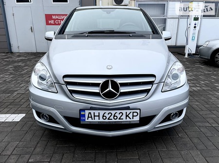 Mercedes-Benz B 170 2008  випуску Донецьк з двигуном 1.7 л бензин хэтчбек автомат за 8300 долл. 