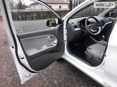 KIA Picanto 2011  випуску Дніпро з двигуном 1.2 л бензин хэтчбек автомат за 9200 долл. 