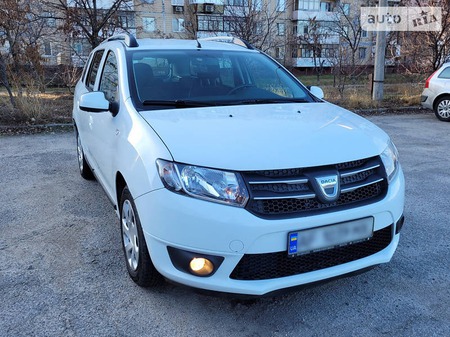 Dacia Logan MCV 2015  випуску Запоріжжя з двигуном 1.5 л дизель універсал механіка за 8500 долл. 