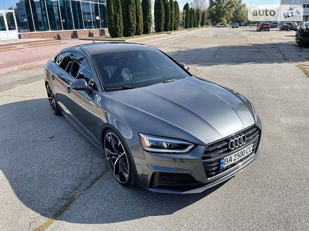 Audi A5 2019  випуску Кропивницький з двигуном 2 л бензин ліфтбек автомат за 41999 долл. 