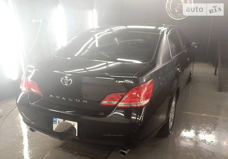 Toyota Avalon 2006  випуску Рівне з двигуном 0 л  седан автомат за 8650 долл. 