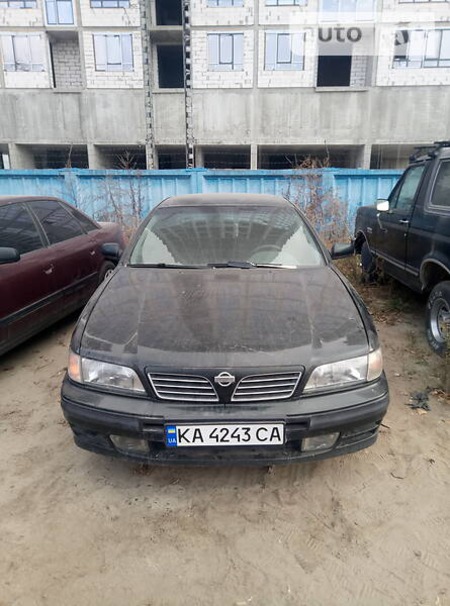 Nissan Maxima 1996  випуску Київ з двигуном 3 л бензин седан автомат за 1700 долл. 