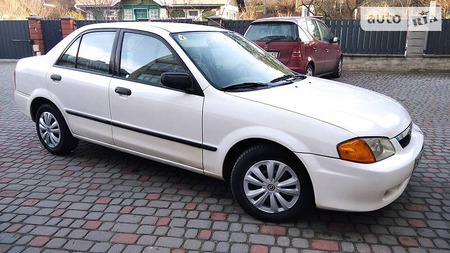 Mazda 323 1999  випуску Львів з двигуном 1.6 л бензин седан автомат за 3350 долл. 
