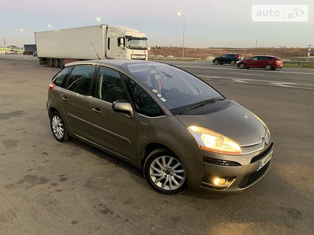 Citroen C4 Picasso 2010  випуску Львів з двигуном 0 л дизель мінівен автомат за 7350 долл. 