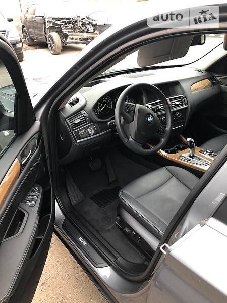 BMW X3 2013  випуску Черкаси з двигуном 2 л бензин позашляховик автомат за 20700 долл. 
