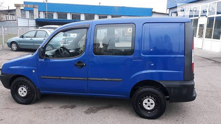 Fiat Doblo 2004  випуску Миколаїв з двигуном 1.9 л дизель універсал механіка за 4300 долл. 