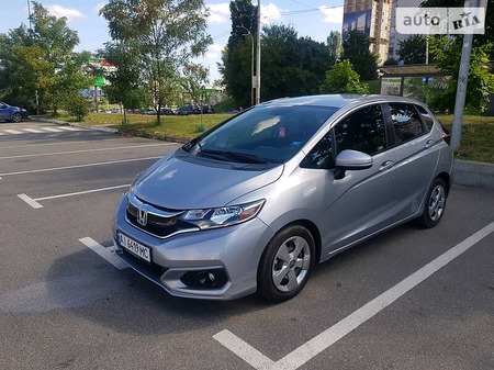 Honda Jazz 2019  випуску Київ з двигуном 1.5 л бензин хэтчбек автомат за 12300 долл. 