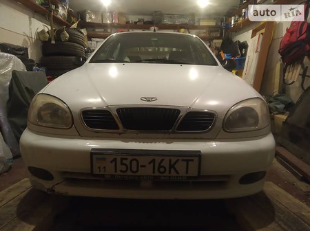 Daewoo Lanos 2003  випуску Київ з двигуном 1.5 л бензин седан механіка за 2200 долл. 