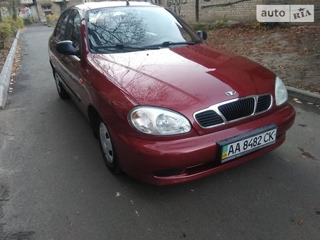 Daewoo Lanos 2007  випуску Київ з двигуном 1.5 л бензин седан механіка за 3000 долл. 