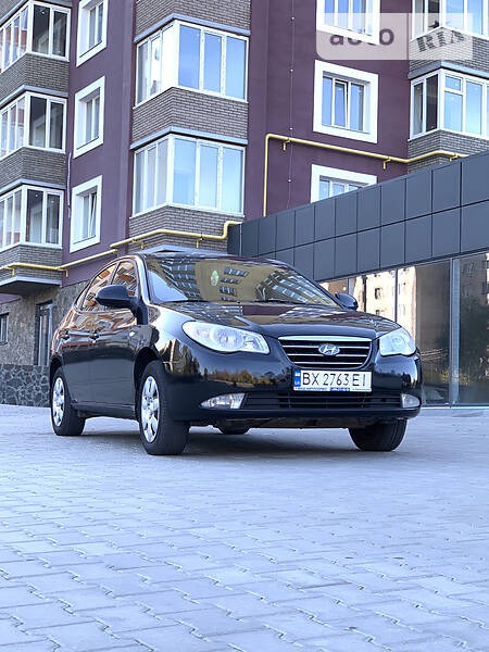 Hyundai Elantra 2007  випуску Хмельницький з двигуном 1.6 л бензин седан механіка за 6000 долл. 