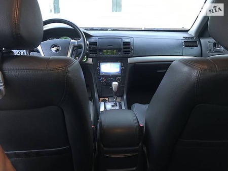 Chevrolet Epica 2009  випуску Київ з двигуном 0 л бензин седан автомат за 8200 долл. 
