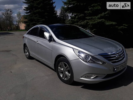 Hyundai Sonata 2013  випуску Хмельницький з двигуном 2 л бензин седан автомат за 8400 долл. 