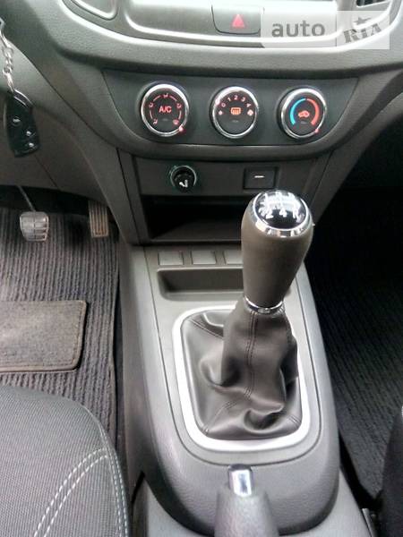 Chery E5 2014  випуску Суми з двигуном 1.5 л  седан механіка за 5200 долл. 