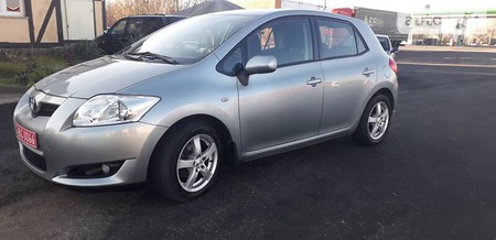 Toyota Auris 2009  випуску Кропивницький з двигуном 0 л дизель хэтчбек механіка за 7500 долл. 