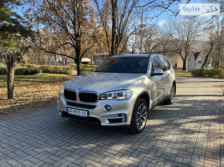 BMW X5 2015  випуску Запоріжжя з двигуном 3 л дизель позашляховик  за 39999 долл. 