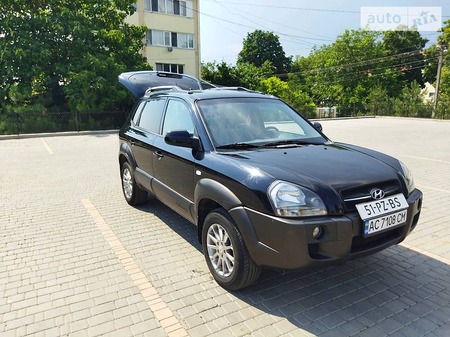 Hyundai Tucson 2005  випуску Одеса з двигуном 2 л  позашляховик механіка за 7300 долл. 