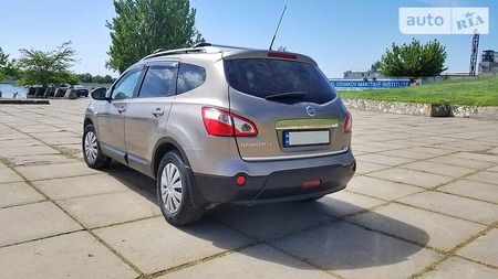 Nissan Qashqai+2 2010  випуску Херсон з двигуном 1.5 л дизель позашляховик механіка за 10400 долл. 