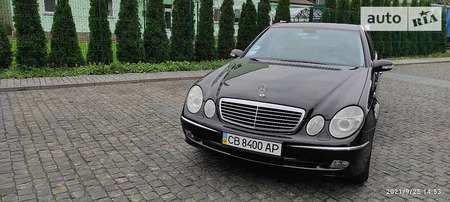 Mercedes-Benz E 200 2002  випуску Чернігів з двигуном 0 л бензин седан автомат за 8700 долл. 
