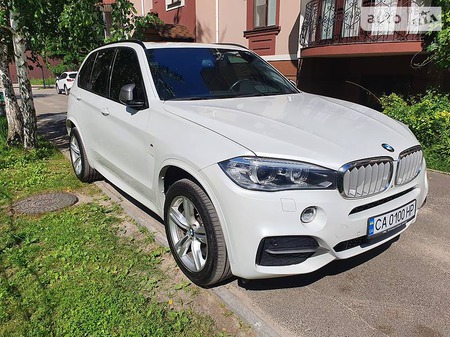 BMW X5 2015  випуску Черкаси з двигуном 3 л дизель позашляховик автомат за 53500 долл. 