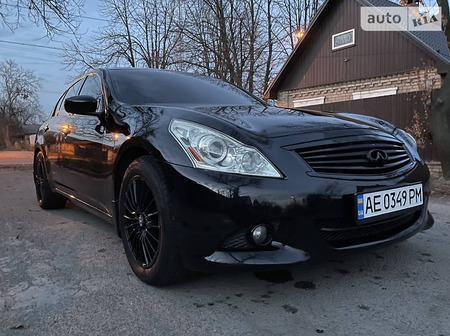 Infiniti G25 2010  випуску Запоріжжя з двигуном 2.5 л бензин седан  за 12900 долл. 