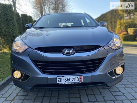 Hyundai ix35 2013  випуску Луцьк з двигуном 1.6 л бензин позашляховик механіка за 14800 долл. 