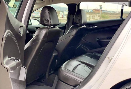 Chevrolet Cruze 2018  випуску Одеса з двигуном 1.6 л дизель седан механіка за 12300 долл. 