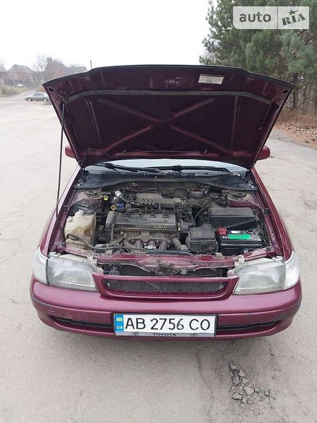 Toyota Carina 1997  випуску Вінниця з двигуном 1.8 л  седан механіка за 3400 долл. 