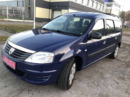 Dacia Logan MCV 2009  випуску Суми з двигуном 1.4 л бензин універсал механіка за 5000 долл. 